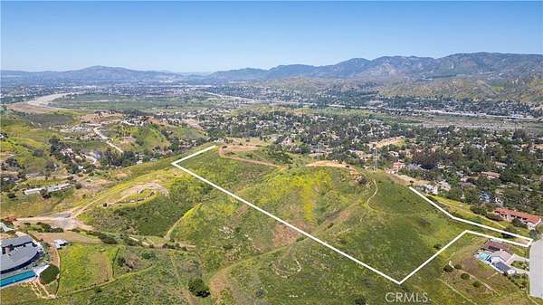 18.1 Acres of Land for Sale in Shadow Hills, California