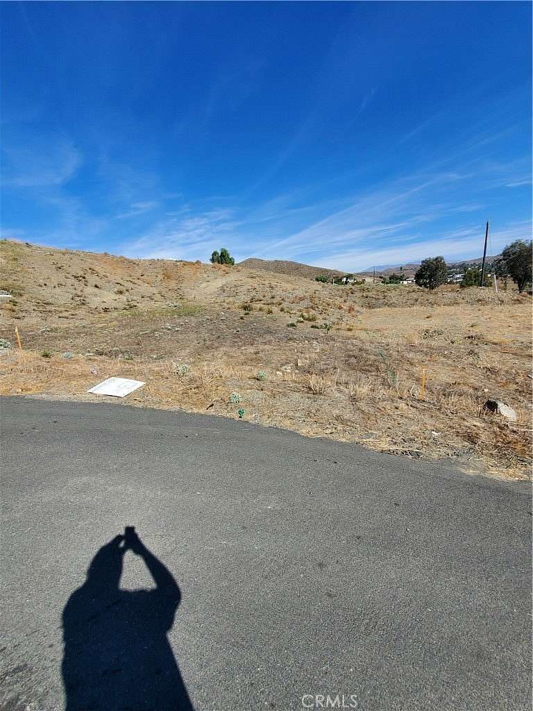 0.44 Acres of Residential Land for Sale in Canyon Lake, California