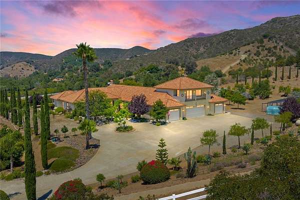 12 Acres of Land with Home for Sale in Temecula, California