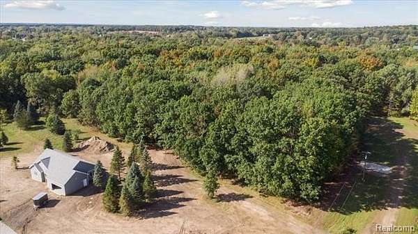 1.16 Acres of Residential Land for Sale in Oceola Township, Michigan