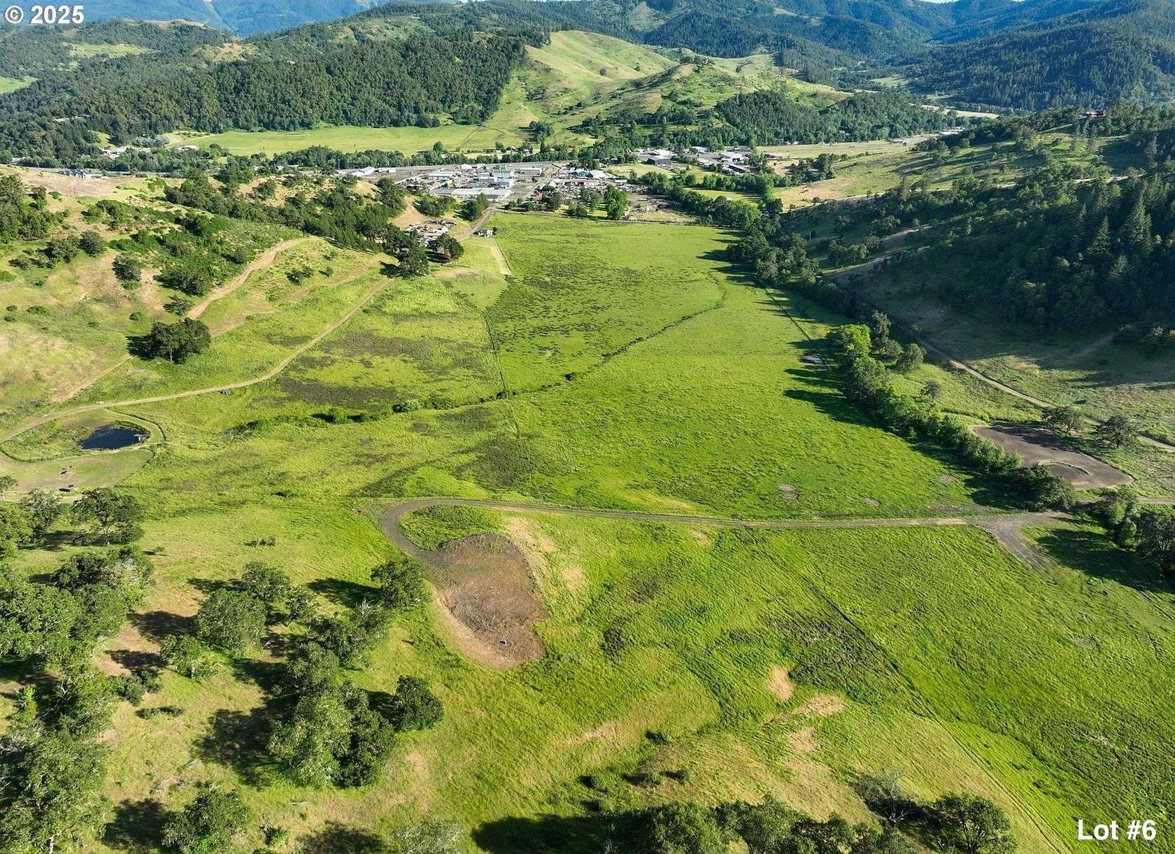 119 Acres of Agricultural & Residential Land for Sale in Roseburg, Oregon