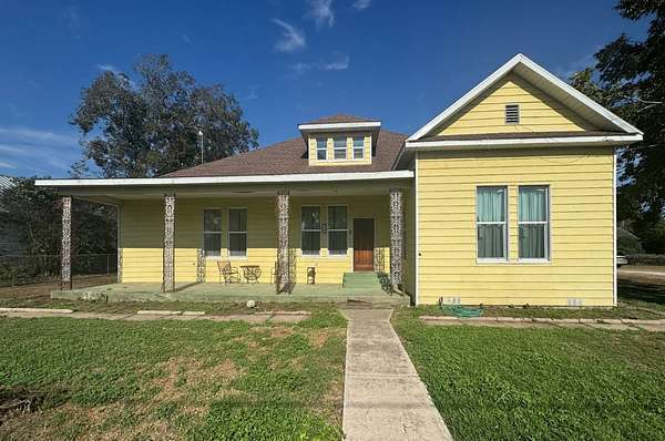 1.72 Acres of Residential Land with Home for Sale in Nordheim, Texas