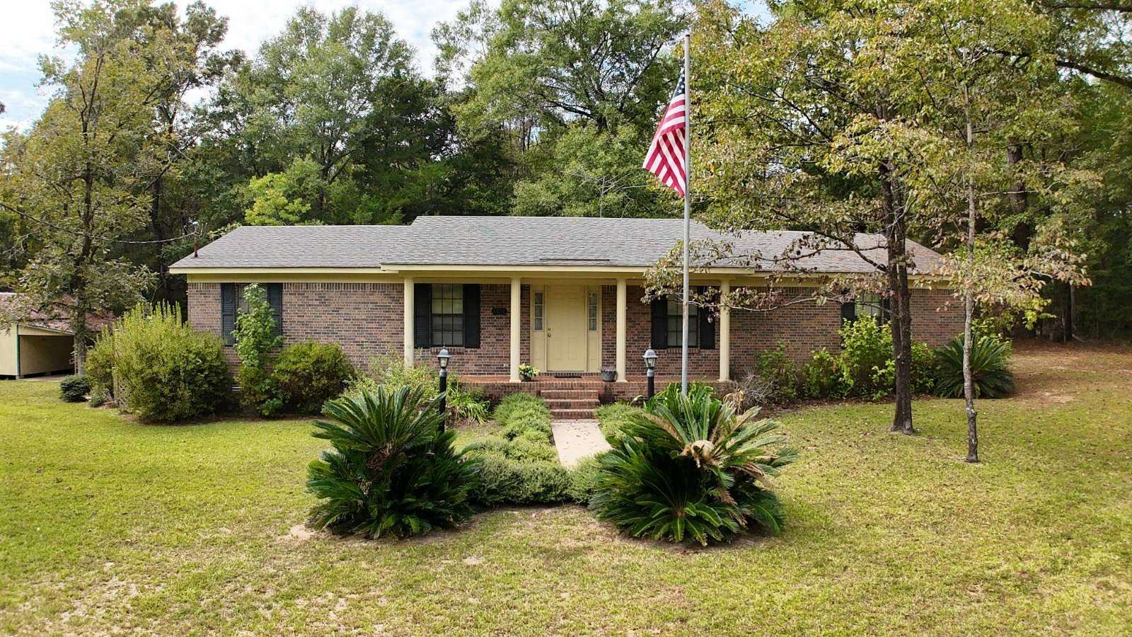 3 Acres of Residential Land with Home for Sale in Jackson, Alabama