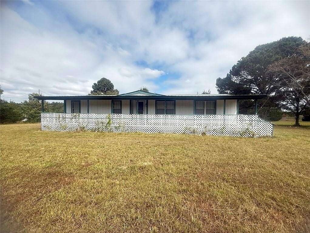 1.68 Acres of Residential Land with Home for Sale in Dacula, Georgia