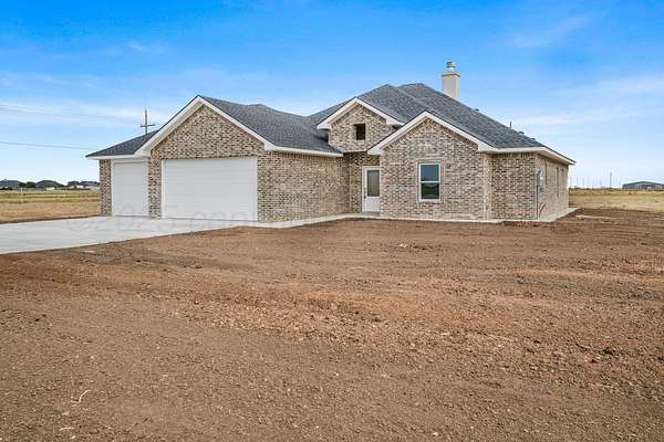 2.27 Acres of Residential Land with Home for Sale in Amarillo, Texas