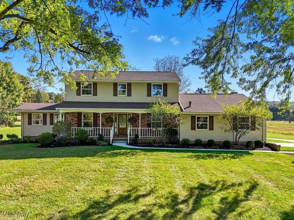 2.35 Acres of Residential Land with Home for Sale in Hinckley, Ohio