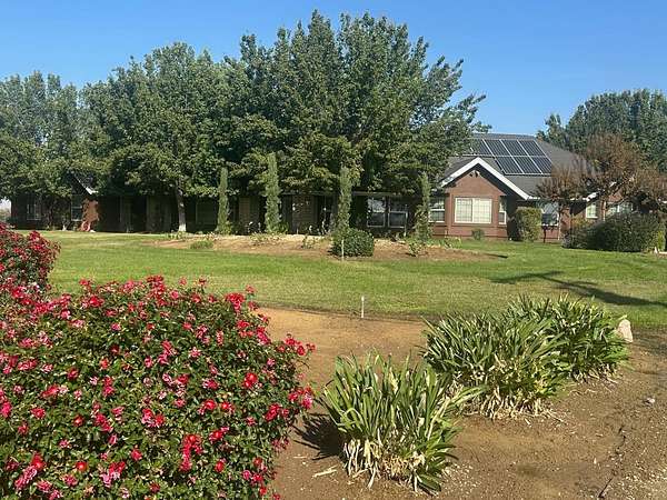 2.13 Acres of Residential Land with Home for Sale in Madera, California