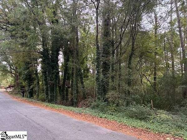 1.2 Acres of Residential Land for Sale in Clinton, South Carolina
