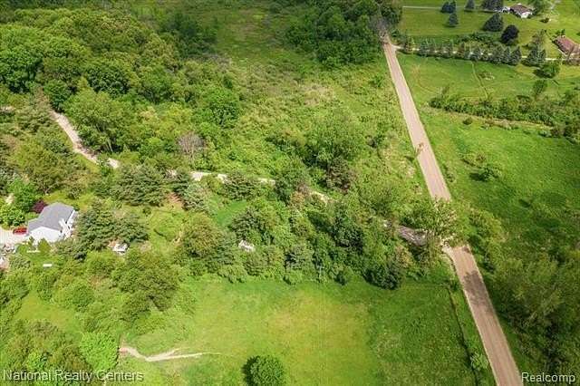 3 Acres of Residential Land for Sale in Pinckney, Michigan