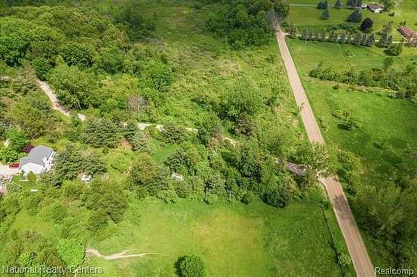 3 Acres of Residential Land for Sale in Pinckney, Michigan