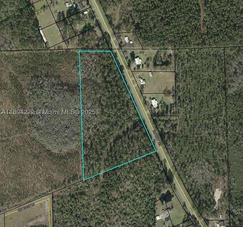 12 Acres of Recreational & Residential Land for Sale in Jasper, Florida