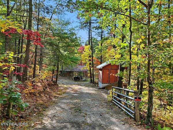 1.7 Acres of Residential Land for Sale in Tallassee, Tennessee