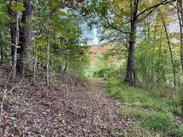 0.3 Acres of Land for Sale in Beattyville, Kentucky