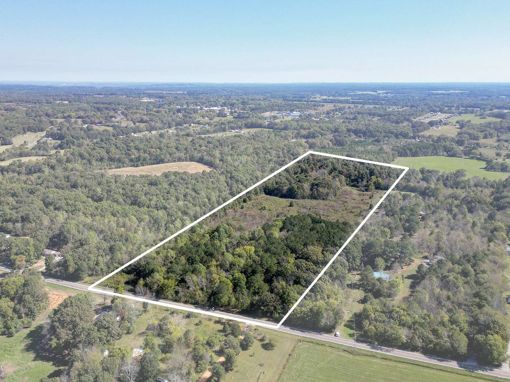 25.4 Acres of Recreational Land for Sale in Summertown, Tennessee