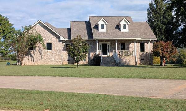 28 Acres of Improved Mixed-Use Land for Sale in Ashland City, Tennessee