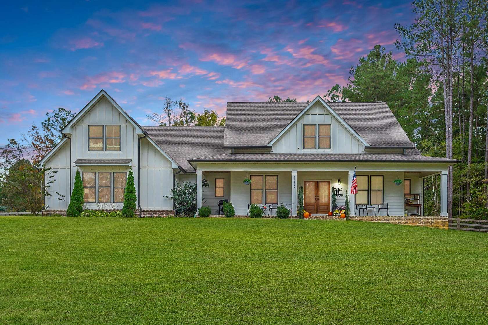 5.38 Acres of Residential Land with Home for Sale in Tunnel Hill, Georgia