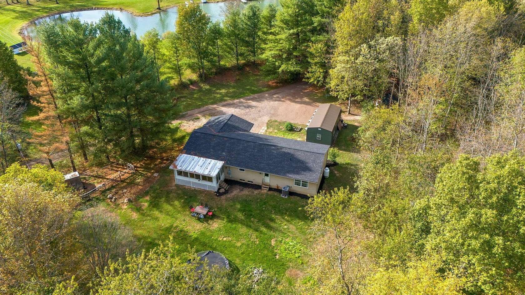 5.24 Acres of Residential Land with Home for Sale in Johnstown, Ohio