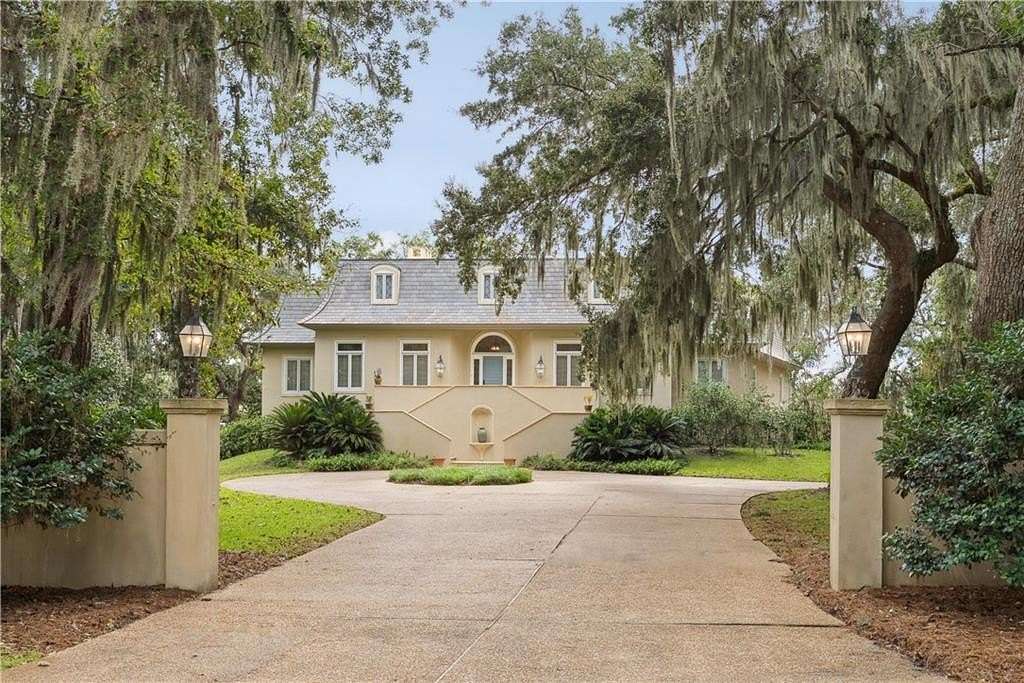 3.1 Acres of Residential Land with Home for Sale in Saint Simons Island, Georgia