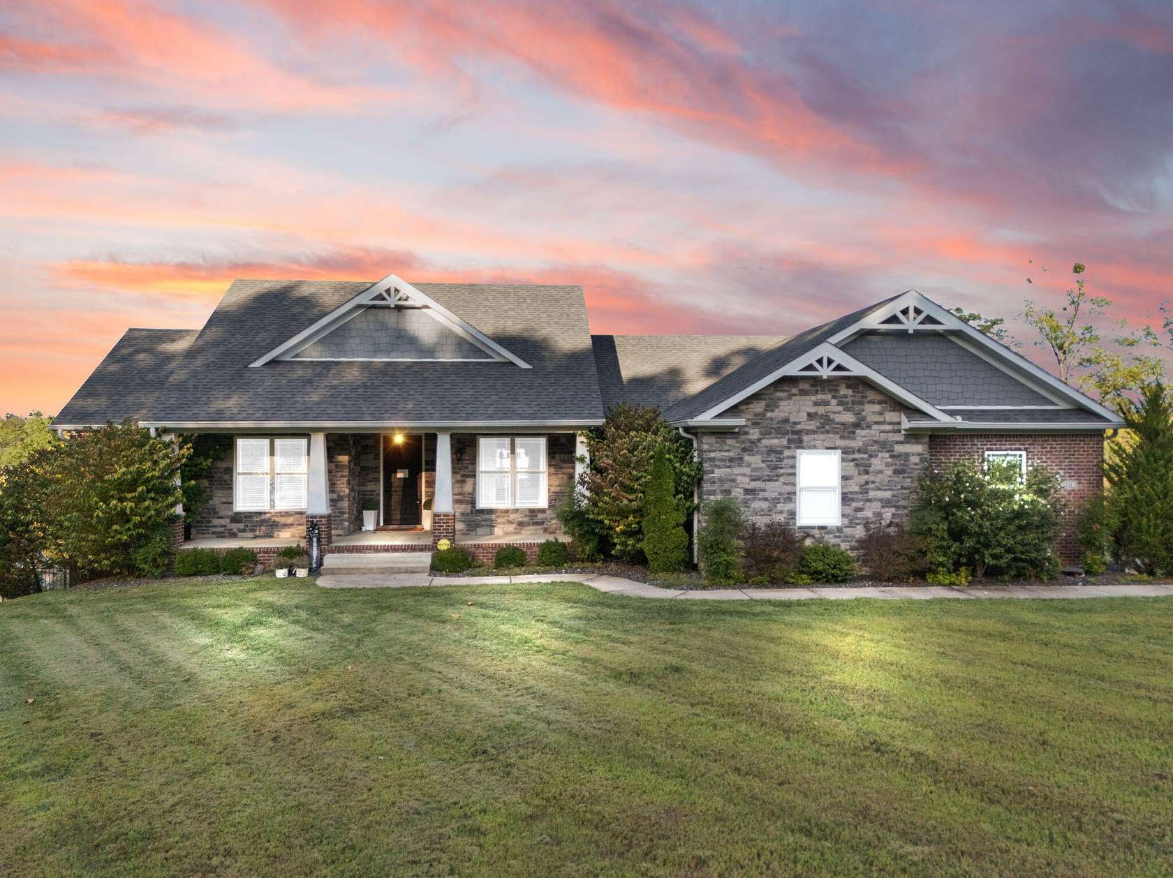 25.7 Acres of Land with Home for Sale in Richmond, Kentucky