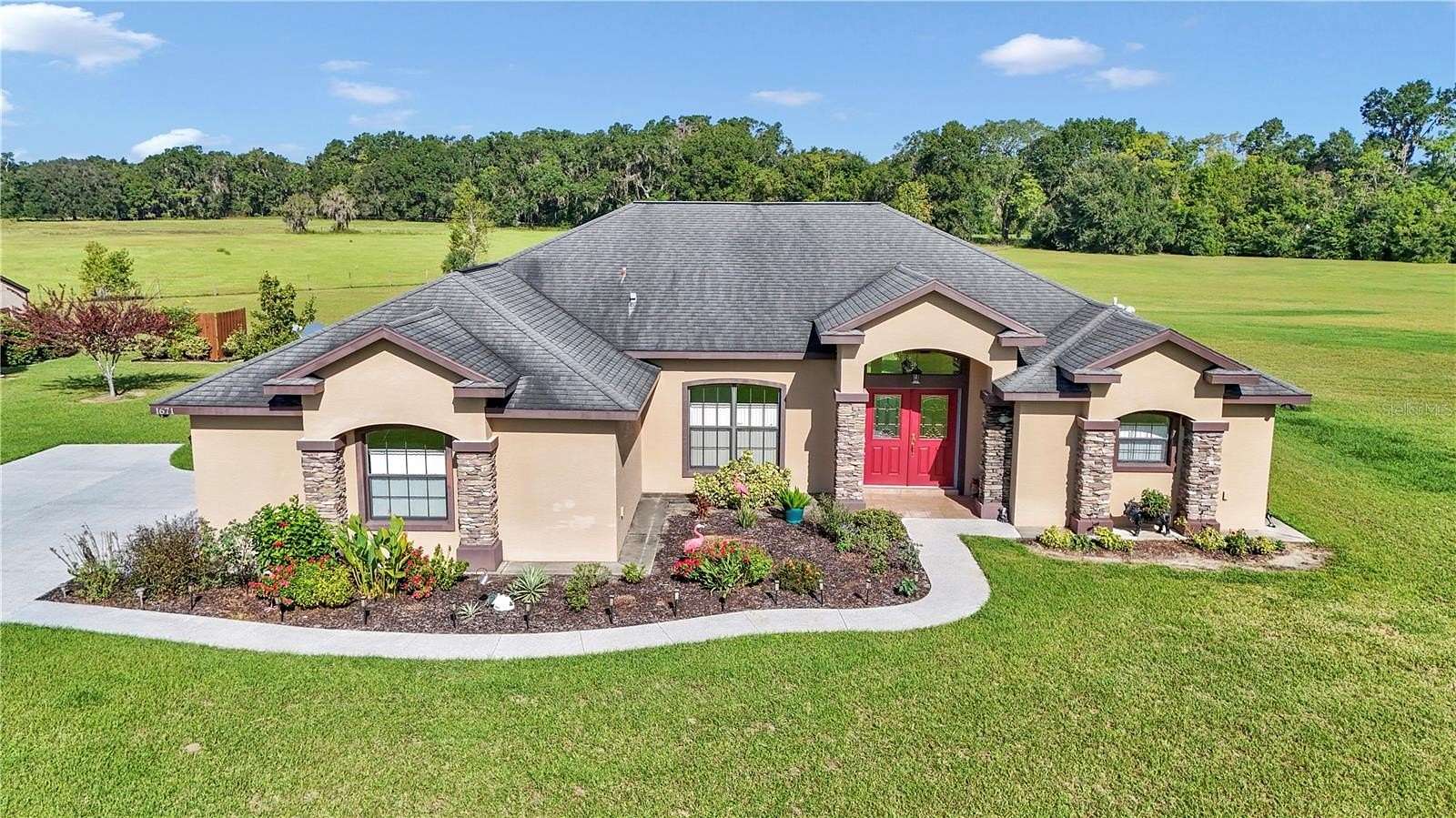 5.62 Acres of Residential Land with Home for Sale in Citra, Florida