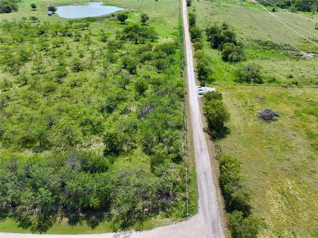 13 Acres of Land for Sale in Mount Calm, Texas