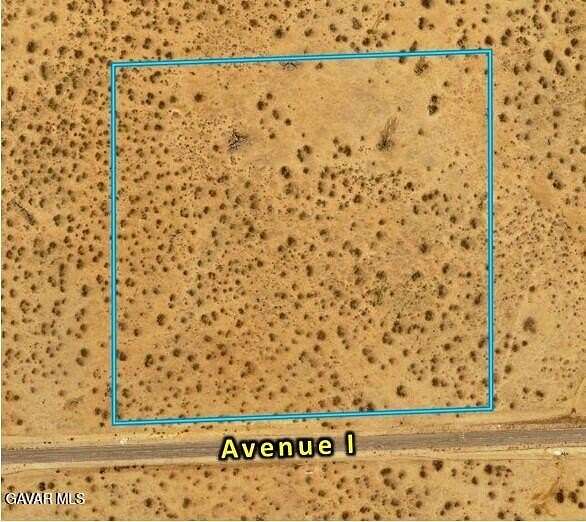 9.24 Acres of Land for Sale in Lancaster, California