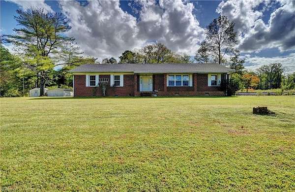 2.75 Acres of Improved Commercial Land for Lease in Suffolk, Virginia