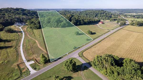 21.9 Acres of Agricultural Land for Sale in Franklin, Tennessee