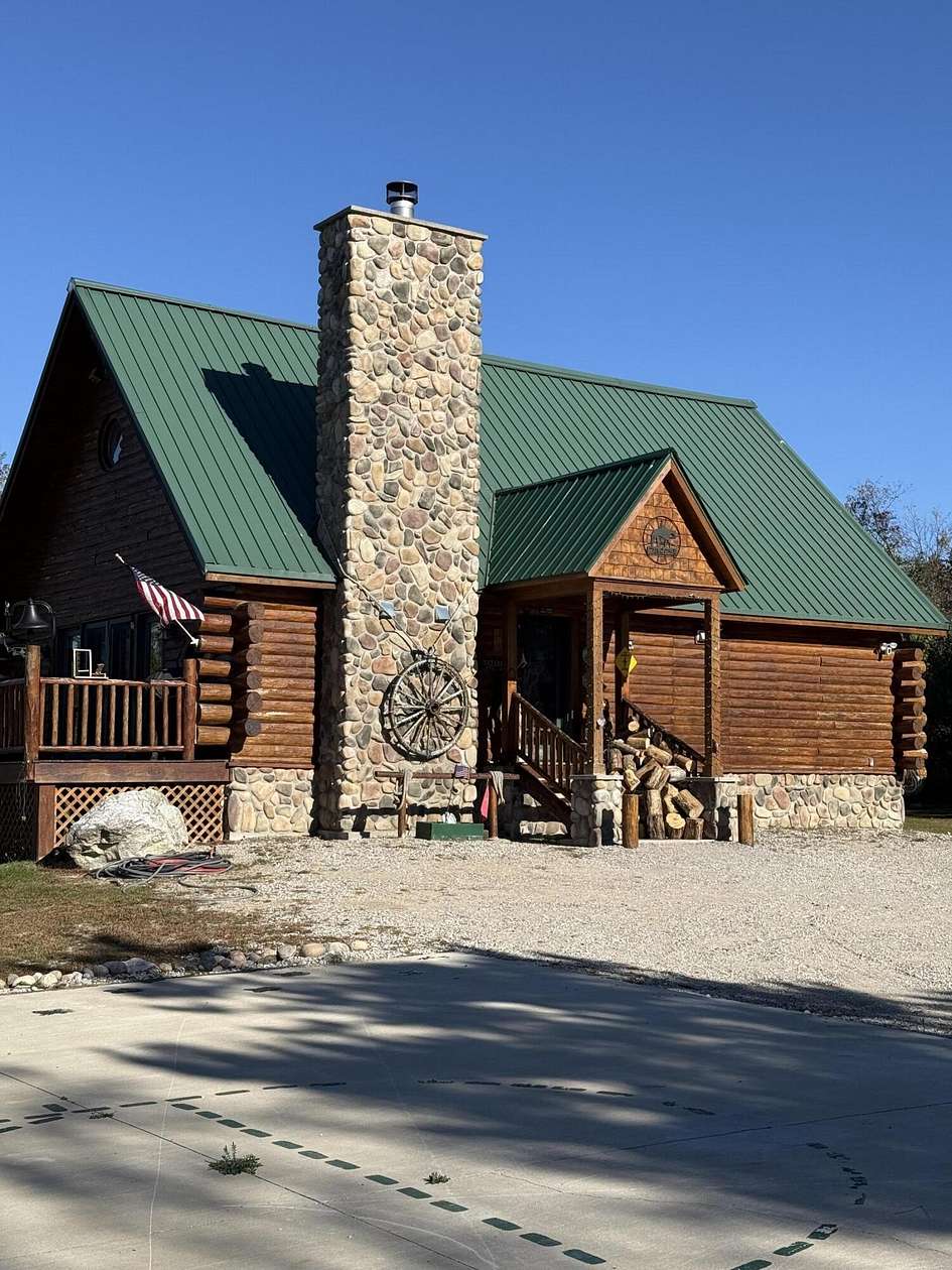 40 Acres of Recreational Land with Home for Sale in Vanderbilt, Michigan