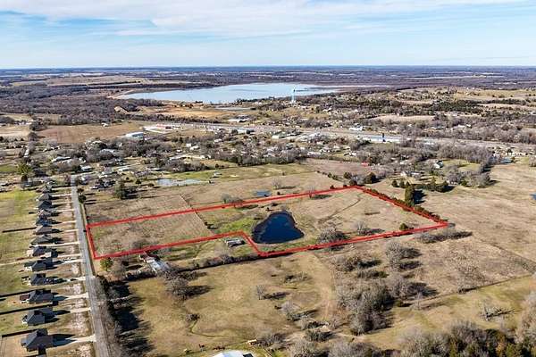 11.2 Acres of Land for Sale in Terrell, Texas