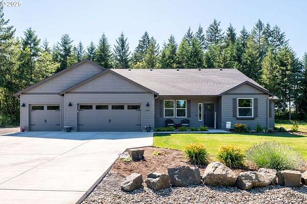 2 Acres of Residential Land with Home for Sale in Veneta, Oregon