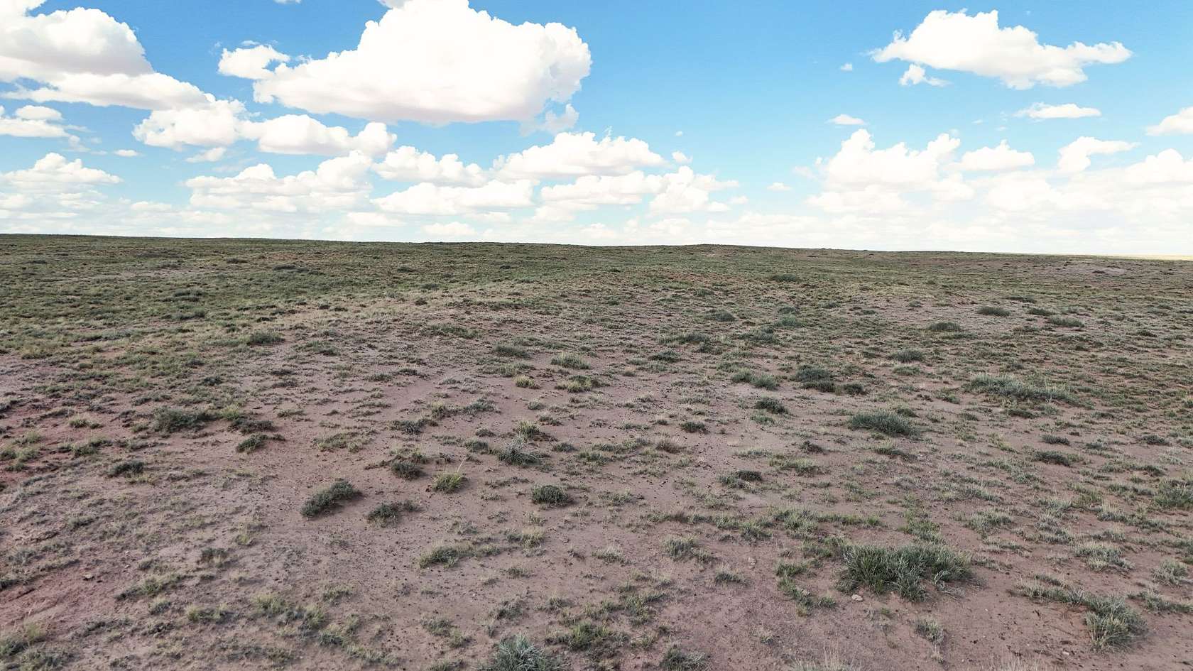 1.26 Acres of Residential Land for Sale in Sun Valley, Arizona