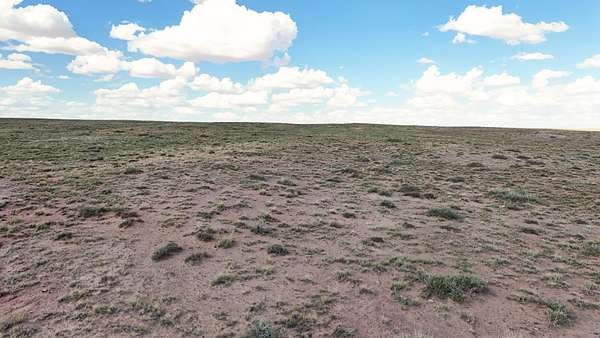 1.26 Acres of Residential Land for Sale in Sun Valley, Arizona