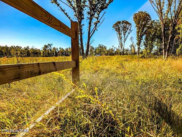 27 Acres of Agricultural Land for Sale in Cookeville, Tennessee