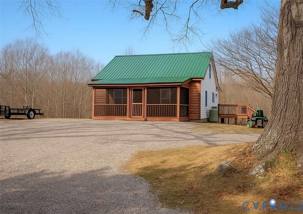 3 Acres of Residential Land with Home for Sale in Prospect, Virginia