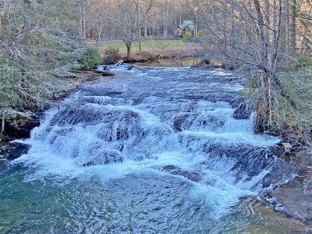 94 Acres of Recreational Land with Home for Sale in Dahlonega, Georgia