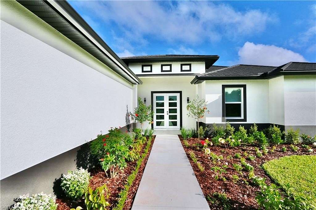 2.27 Acres of Residential Land with Home for Sale in Naples, Florida