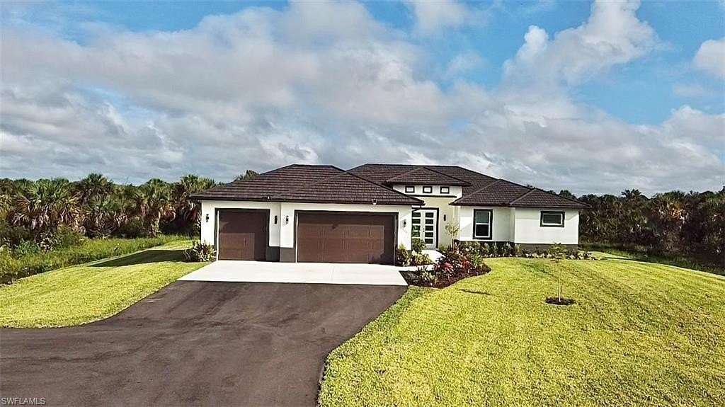 2.27 Acres of Land with Home for Sale in Naples, Florida