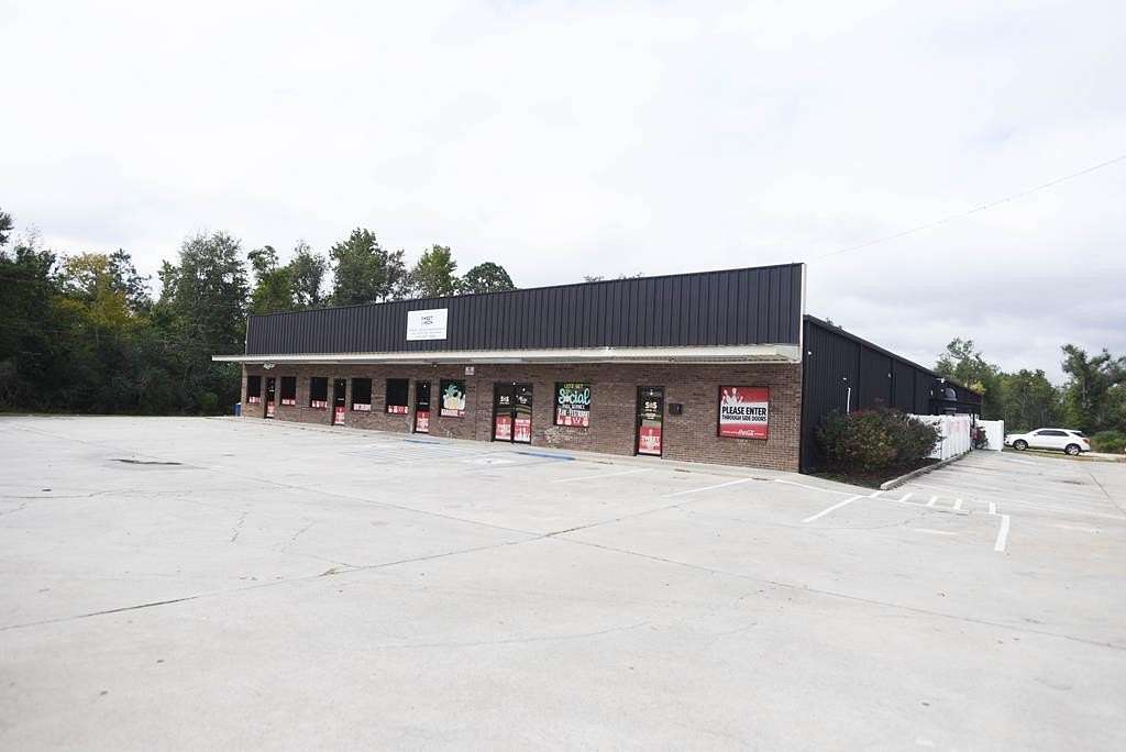 2.5 Acres of Improved Commercial Land for Sale in Vidalia, Georgia