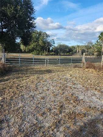 1.5 Acres of Residential Land for Sale in Okeechobee, Florida
