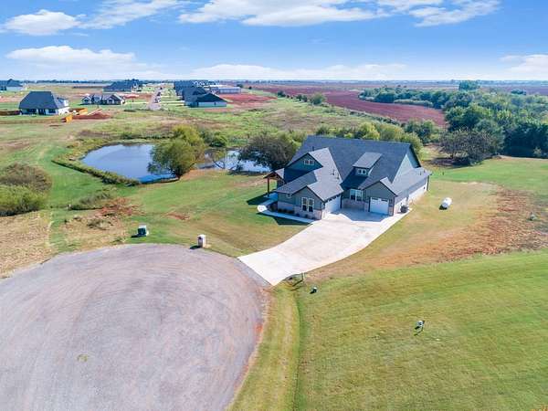 2.63 Acres of Residential Land with Home for Sale in Guthrie, Oklahoma