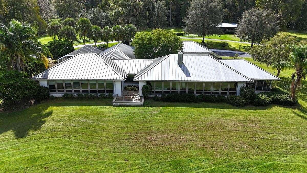 15 Acres of Land with Home for Sale in Ocala, Florida