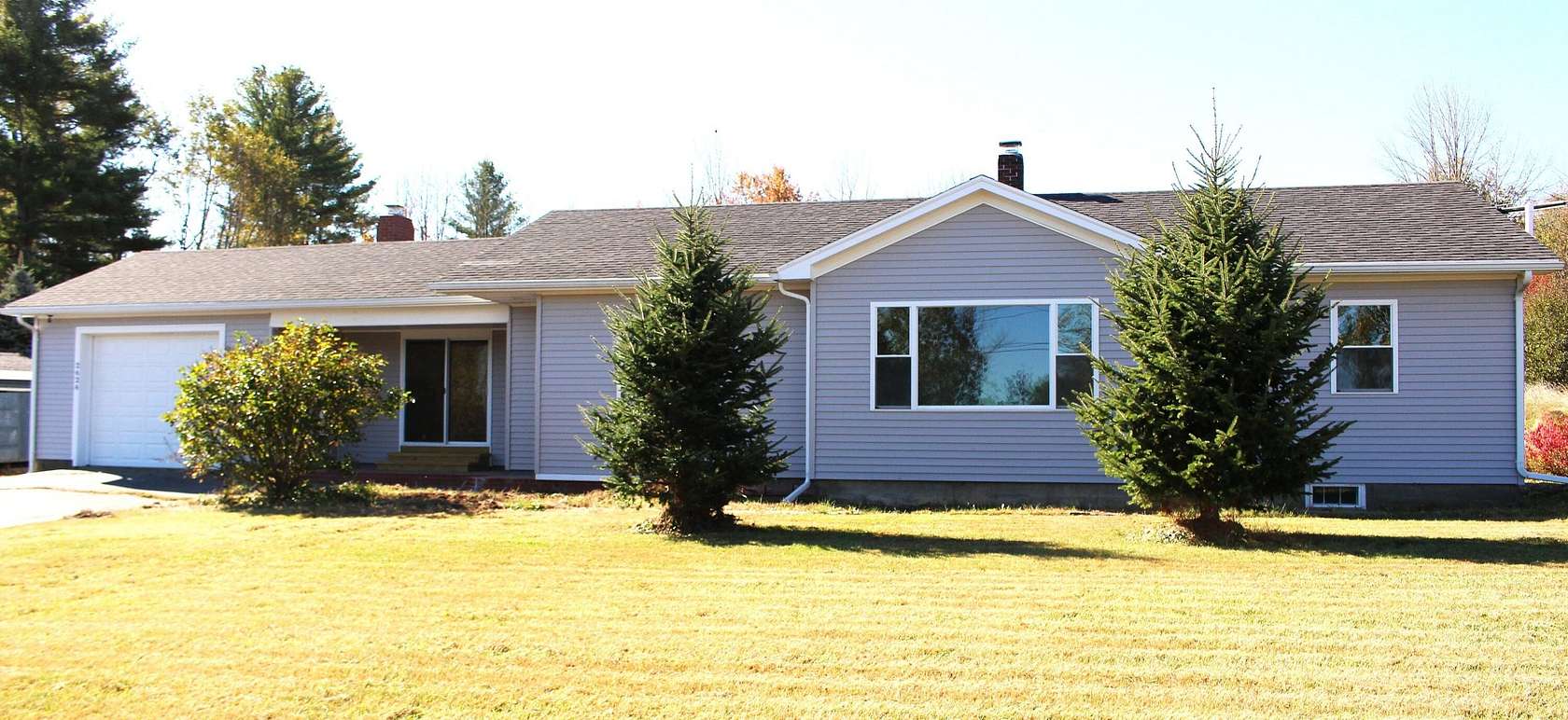 3.34 Acres of Residential Land with Home for Sale in Waldoboro, Maine