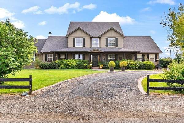 1.85 Acres of Residential Land with Home for Sale in New Plymouth, Idaho