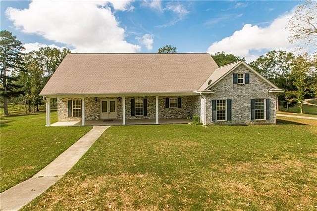 7.42 Acres of Residential Land with Home for Sale in Carriere, Mississippi