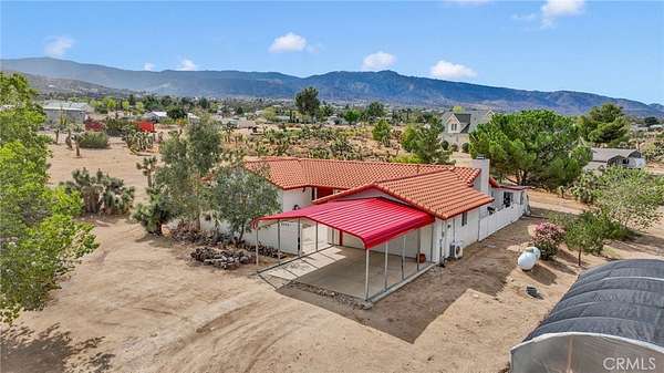 2.2 Acres of Residential Land with Home for Sale in Phelan, California