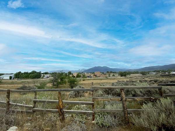 0.75 Acres of Land for Sale in Taos, New Mexico
