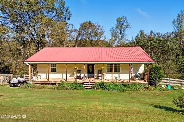 5 Acres of Residential Land with Home for Sale in Heiskell, Tennessee