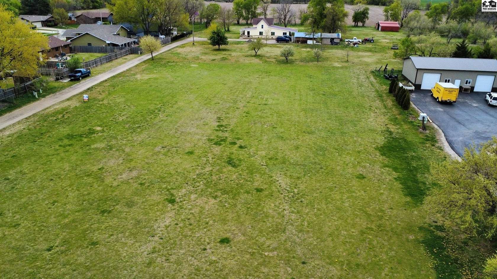 1 Acre of Residential Land for Sale in McPherson, Kansas