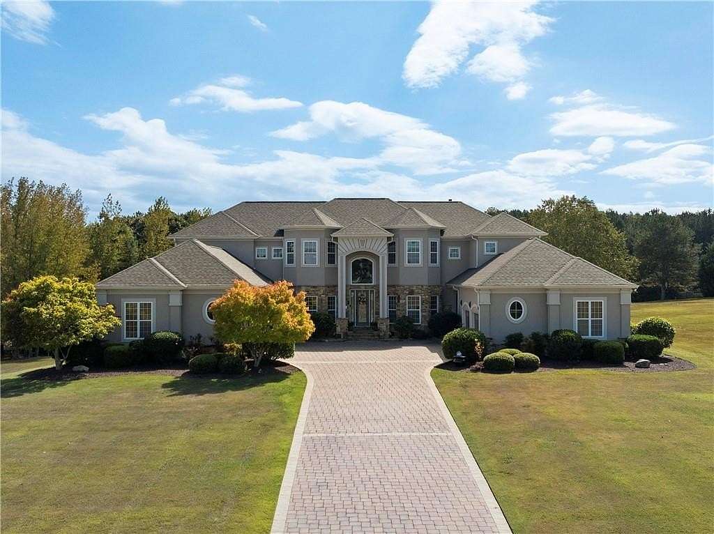 4 Acres of Residential Land with Home for Sale in Fayetteville, Georgia